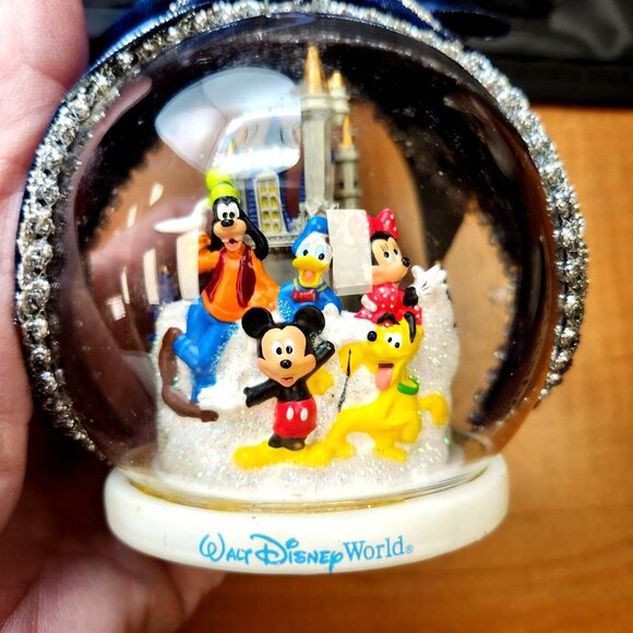 Disney World Diorama Ornament Magic Kingdom Glass Globe Mickey & Friends - Picture 5 of 8